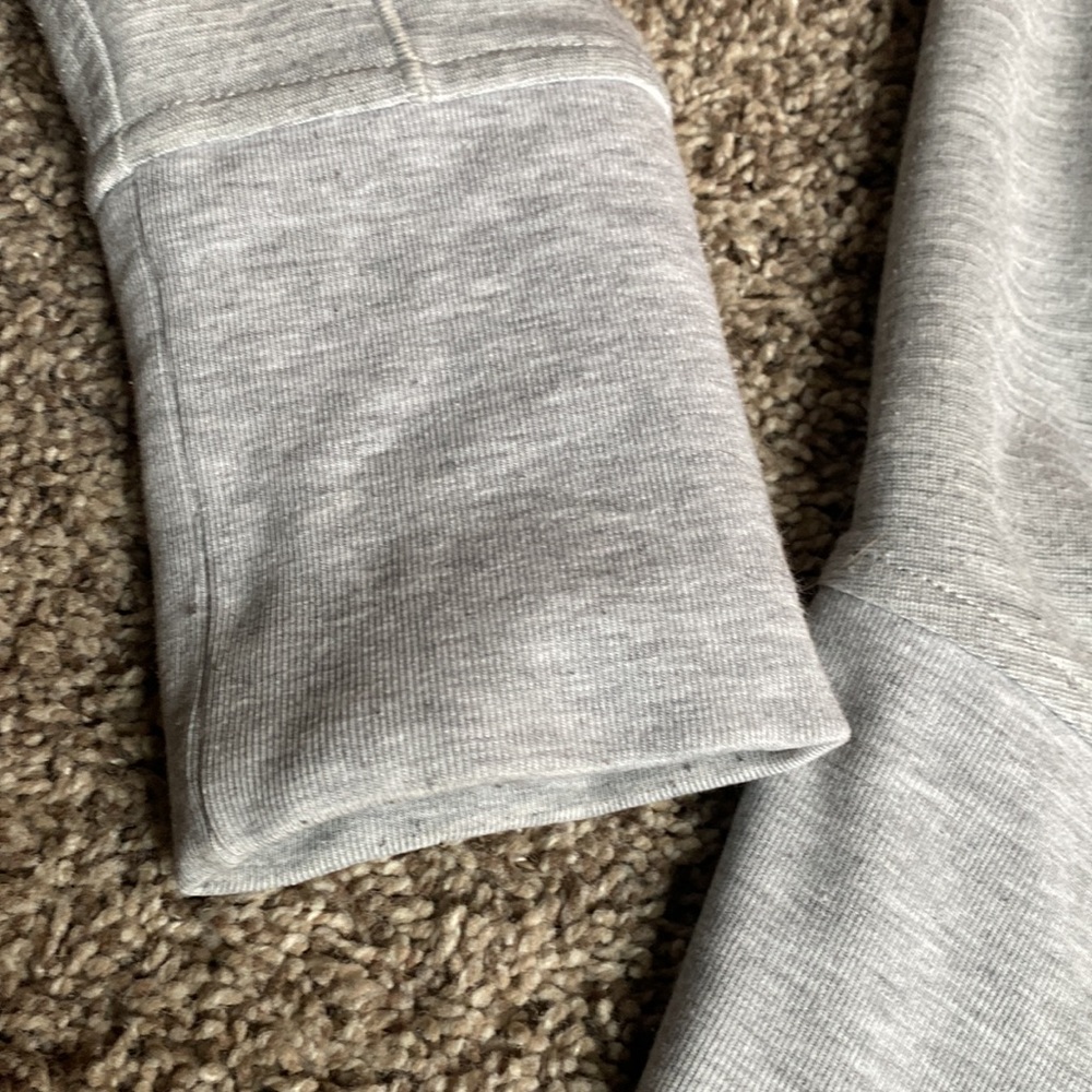 Lululemon Zip Up Sweatshirt/Jacket - Picture 5 of 8